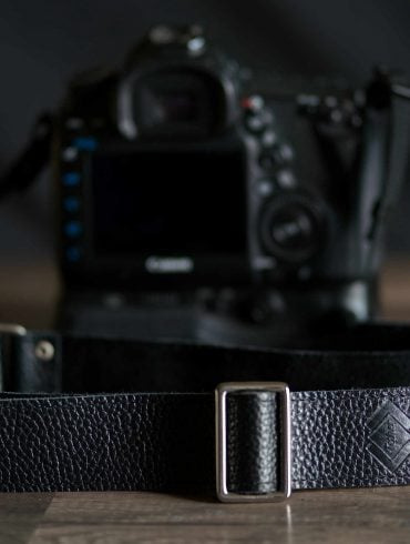 tether overlap strap on Canon 5D